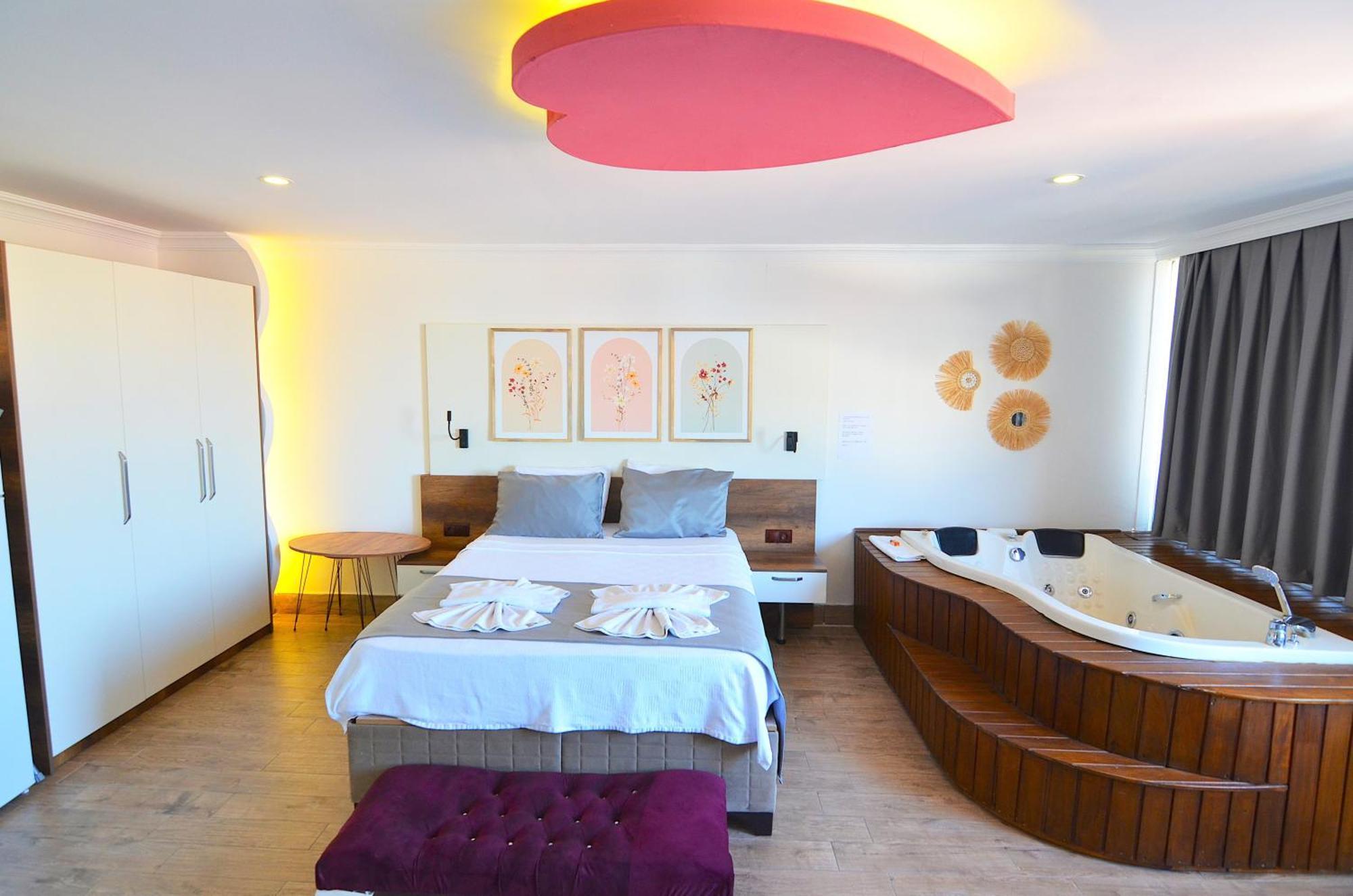 Mykonut Apart Hotel Fethiye Exterior photo