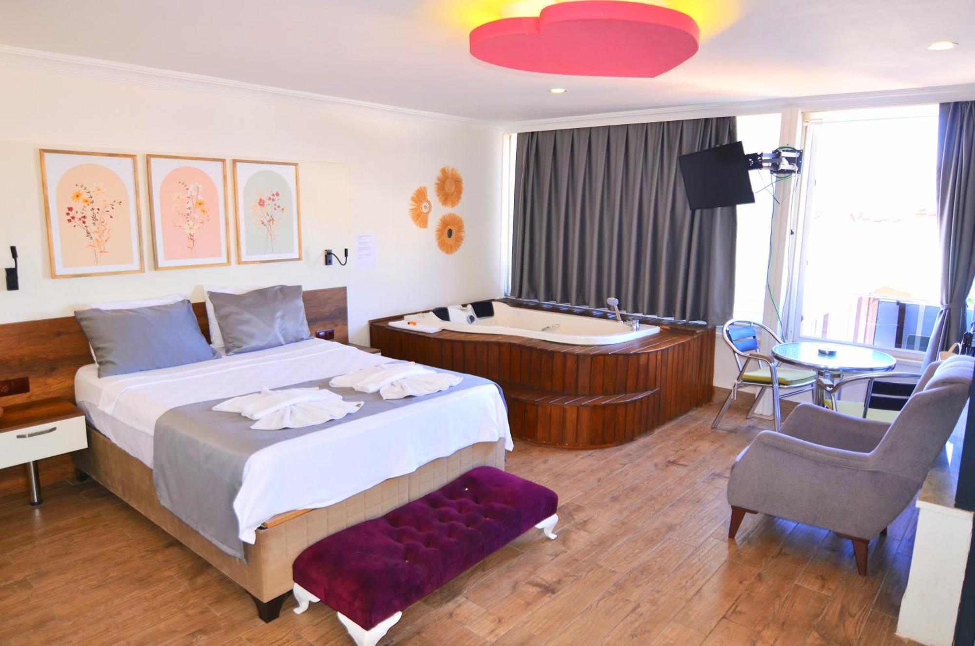 Mykonut Apart Hotel Fethiye Exterior photo