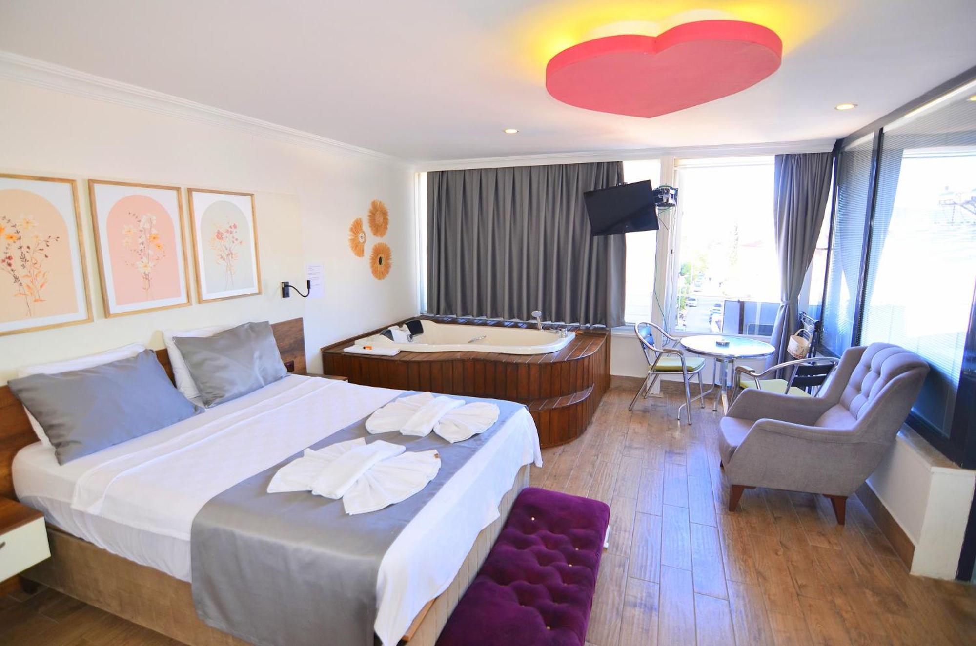 Mykonut Apart Hotel Fethiye Exterior photo